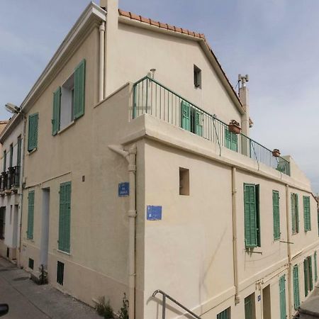 Stud Terras Ville Corniche 2 Pers Stat Gratuit Rue Modif Suivt Possib Et Accord Exclusif 马赛 外观 照片