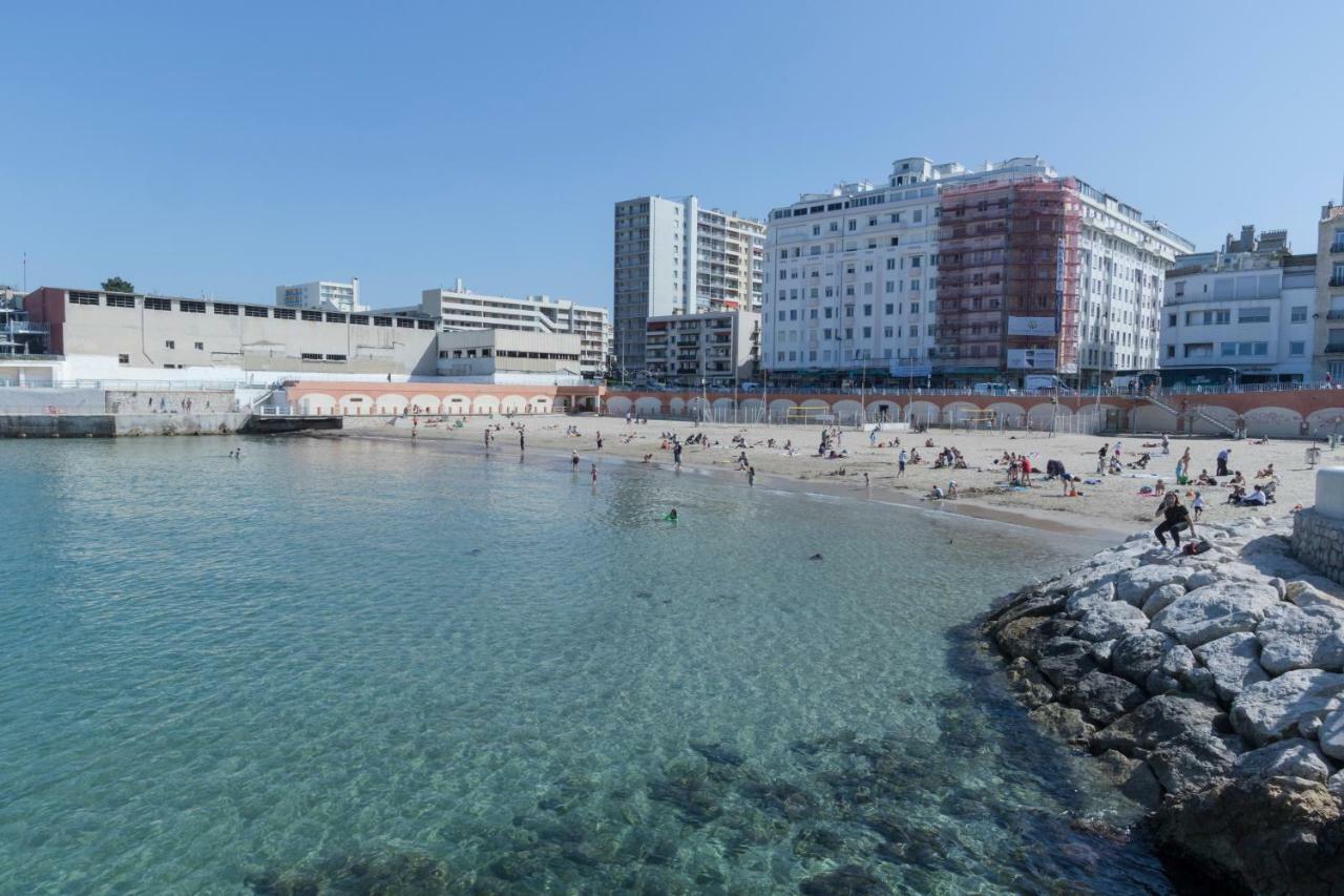 Stud Terras Ville Corniche 2 Pers Stat Gratuit Rue Modif Suivt Possib Et Accord Exclusif 马赛 外观 照片
