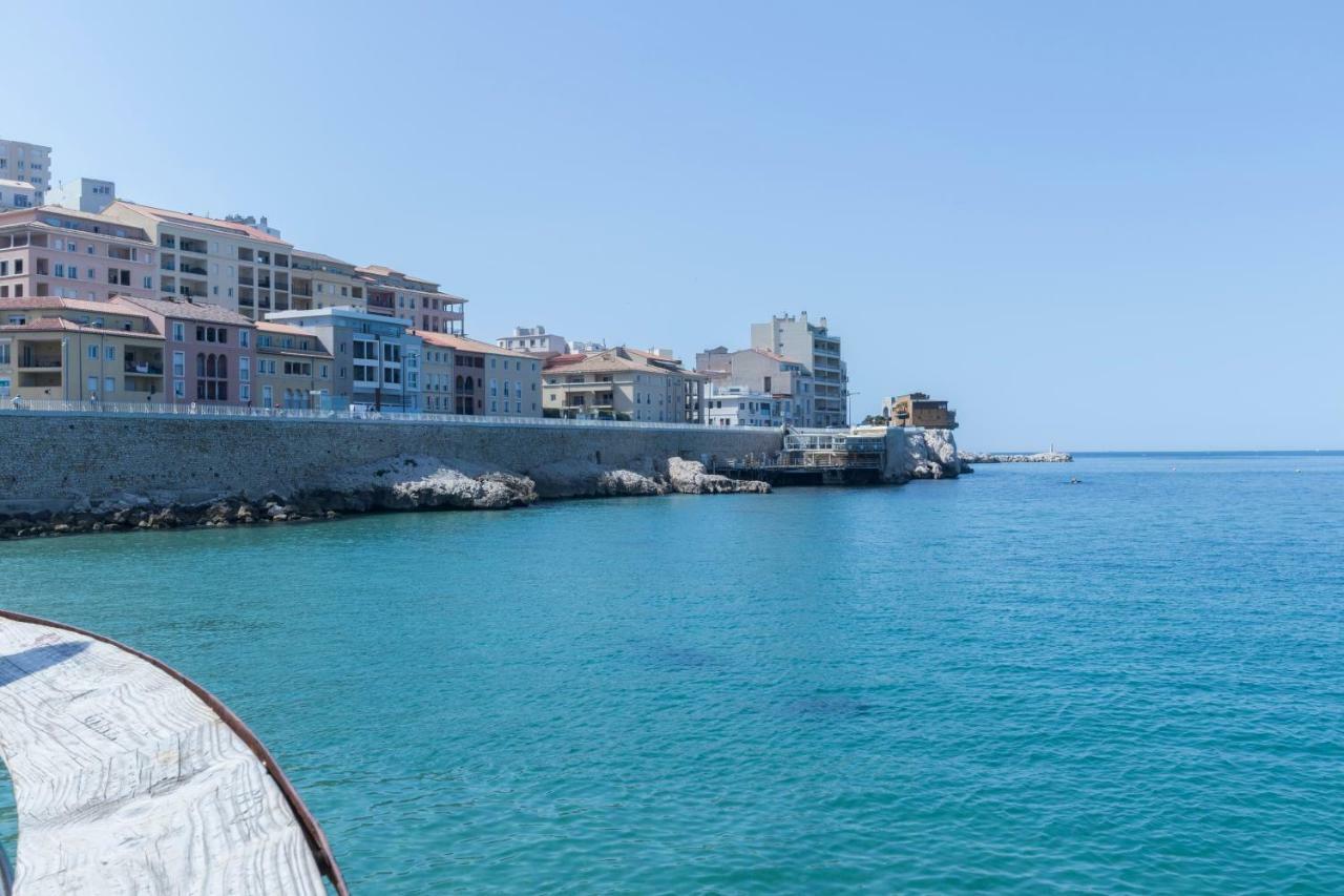 Stud Terras Ville Corniche 2 Pers Stat Gratuit Rue Modif Suivt Possib Et Accord Exclusif 马赛 外观 照片